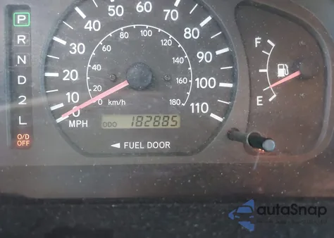 1998 Toyota Sienna Le z USA, uszkodzony, nr VIN 4T3ZF13C3WU030499